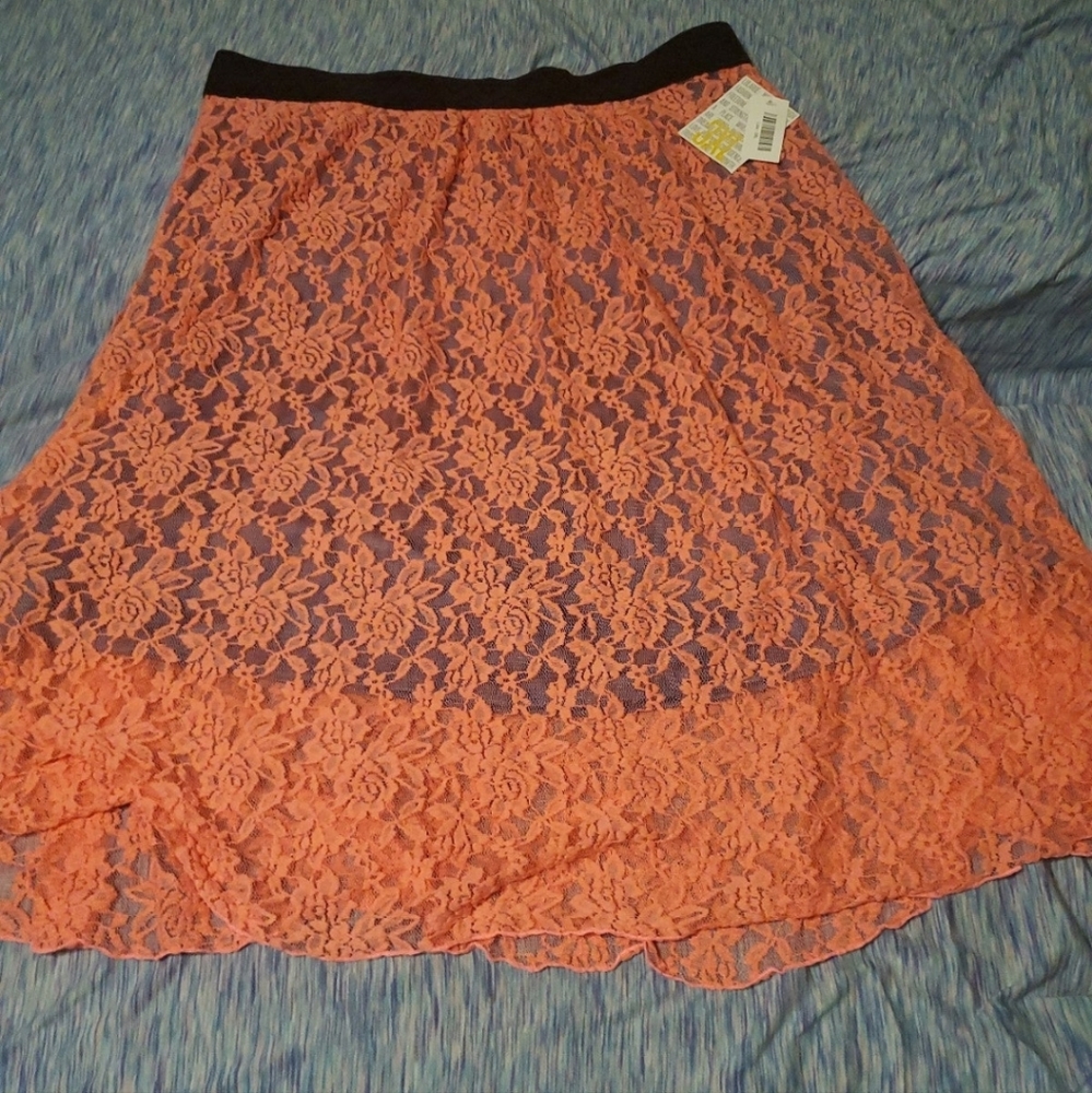 Lularoe 3x coral lace with blue lining underskirt Lola skirt